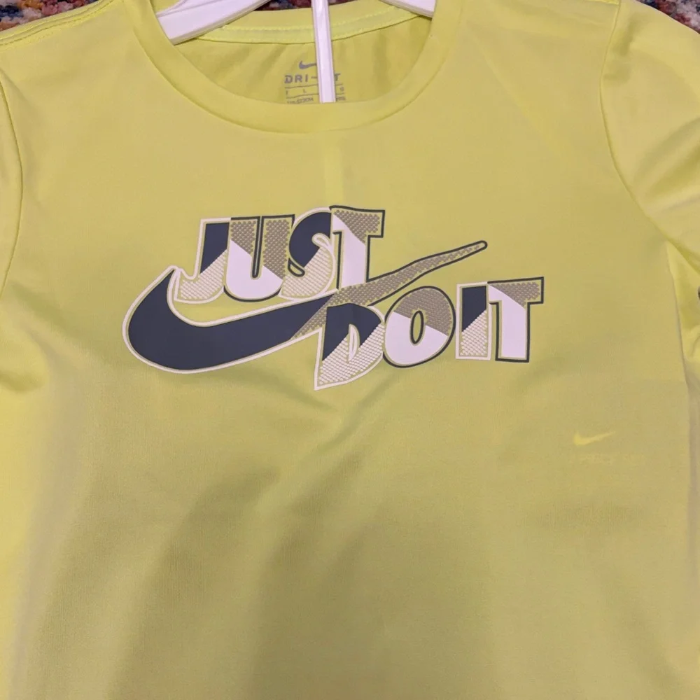 Nike Neon Yellow & Gray Youth Dri-FIT 'Just Do It' Tee and Shorts - Picture 2 of 5